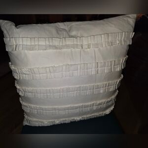 VINTAGE Cream Colored RUFFLED DKNY FEATHER/DOWN FILLED THROW PILLOW 18"X18"